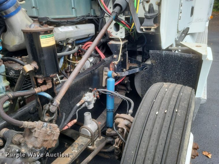 image for item DR4970 1999 Freightliner  FLD semi truck