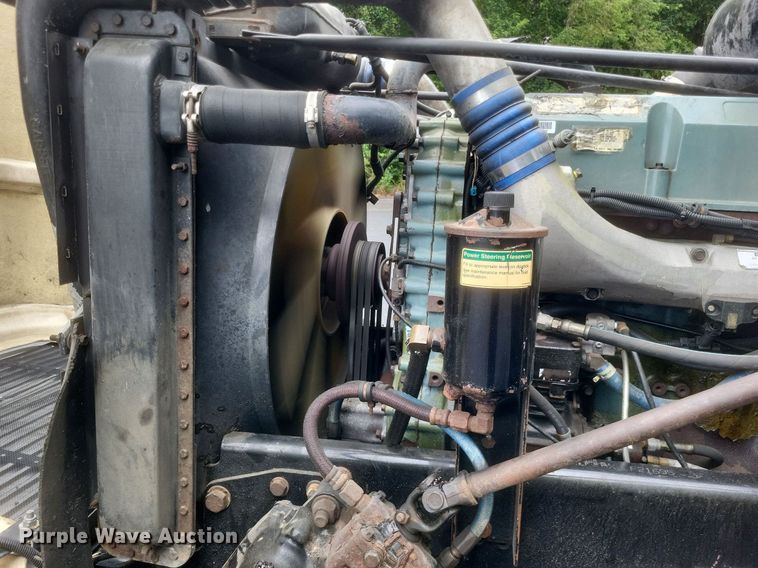 image for item DR4970 1999 Freightliner  FLD semi truck