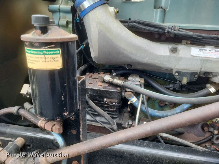 image for item DR4970 1999 Freightliner  FLD semi truck