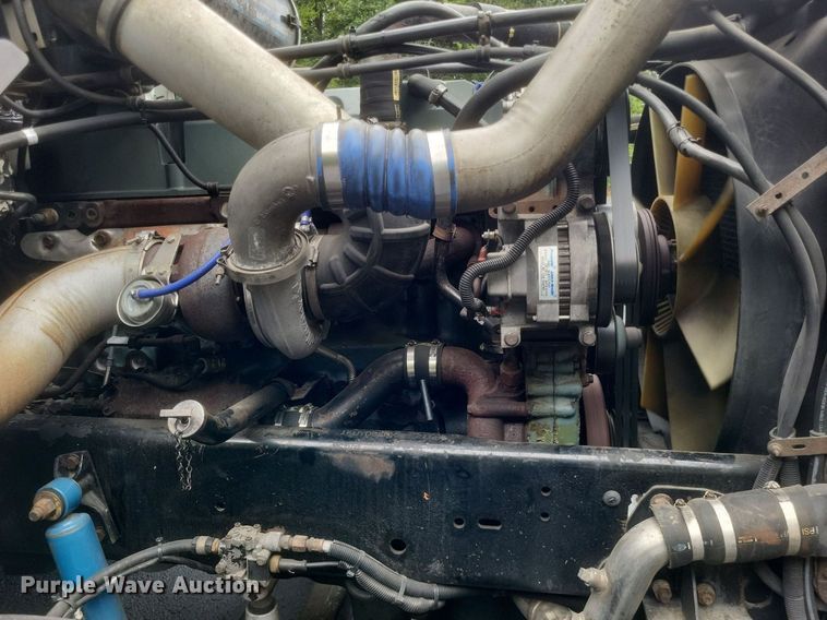 image for item DR4970 1999 Freightliner  FLD semi truck