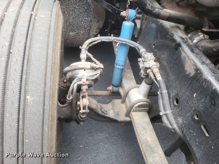 image for item DR4970 1999 Freightliner  FLD semi truck