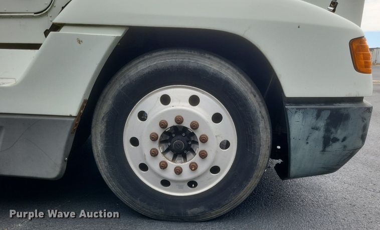 image for item DR4970 1999 Freightliner  FLD semi truck