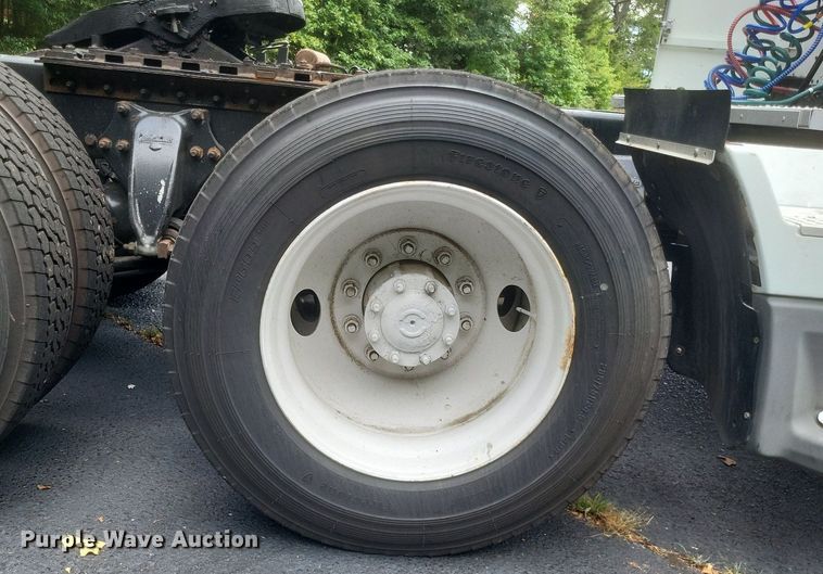 image for item DR4970 1999 Freightliner  FLD semi truck