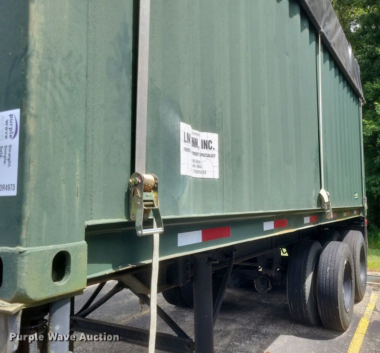 image for item DR4973 1974 Bertolini refuse trailer 