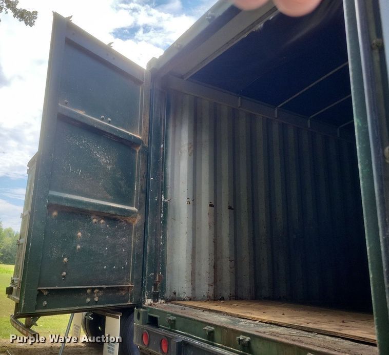 image for item DR4973 1974 Bertolini refuse trailer 
