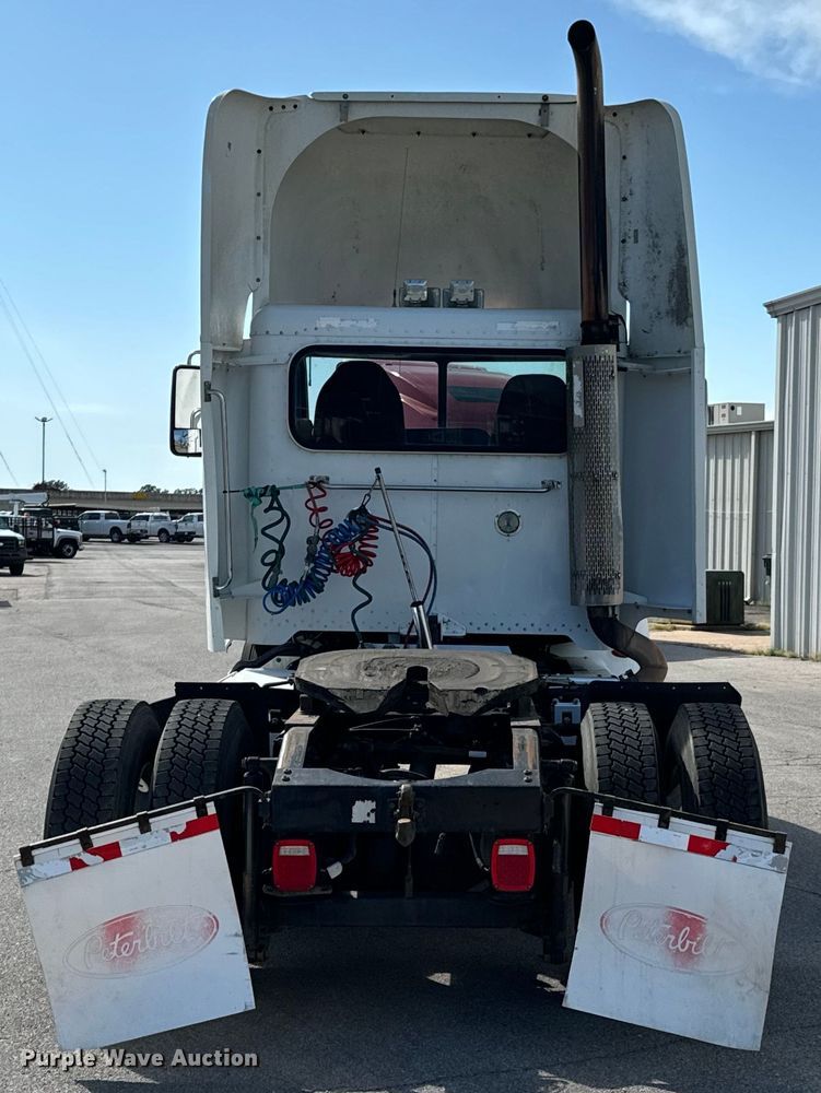 image for item DX1080 2012 Peterbilt 384 semi truck