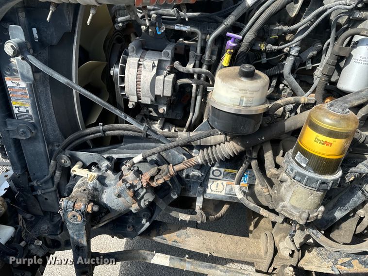 image for item DX1080 2012 Peterbilt 384 semi truck