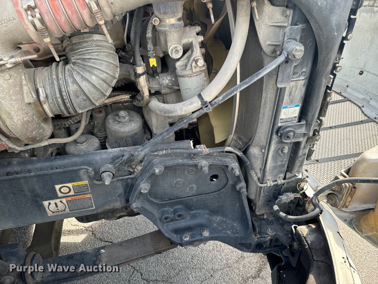 image for item DX1080 2012 Peterbilt 384 semi truck