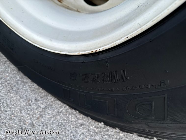 image for item DX1080 2012 Peterbilt 384 semi truck