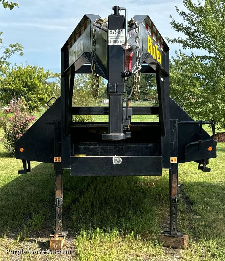 image for item DX1087 2021 BigTex  22GN HD equipment trailer