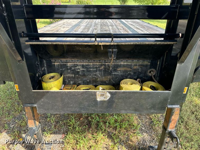 image for item DX1087 2021 BigTex  22GN HD equipment trailer