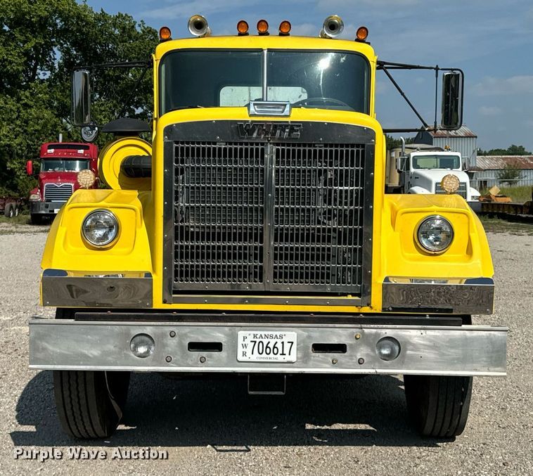 image for item DX1099 1975 White Western Star semi truck