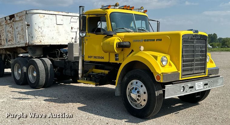 image for item DX1099 1975 White Western Star semi truck