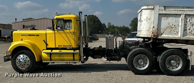 image for item DX1099 1975 White Western Star semi truck