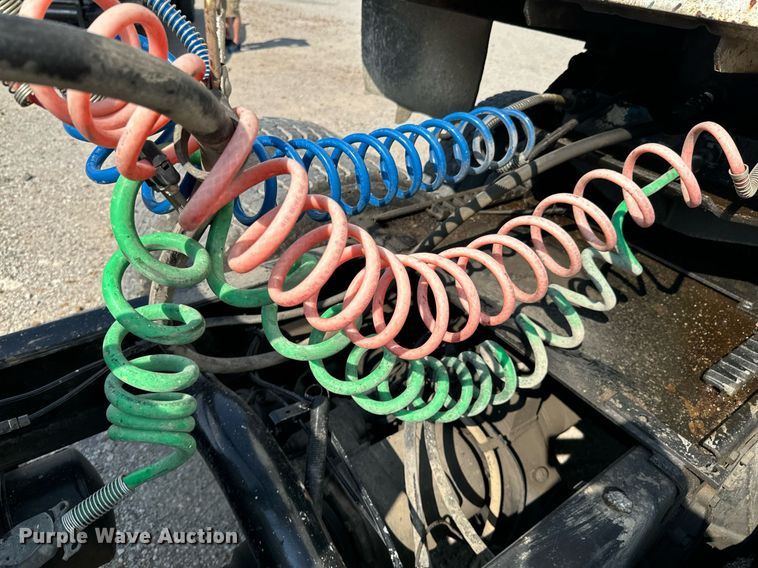 image for item DX1099 1975 White Western Star semi truck