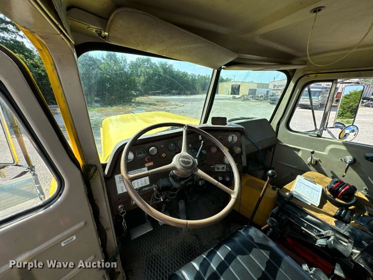 image for item DX1099 1975 White Western Star semi truck