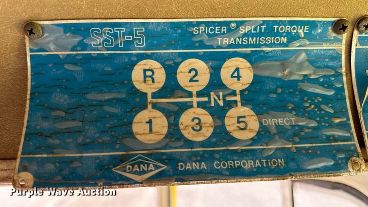 image for item DX1099 1975 White Western Star semi truck