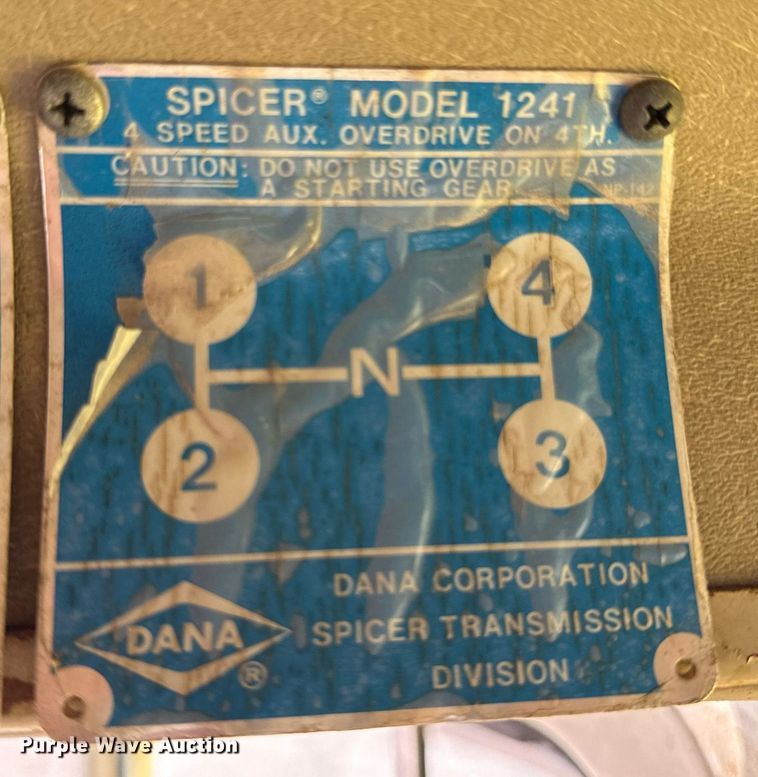 image for item DX1099 1975 White Western Star semi truck