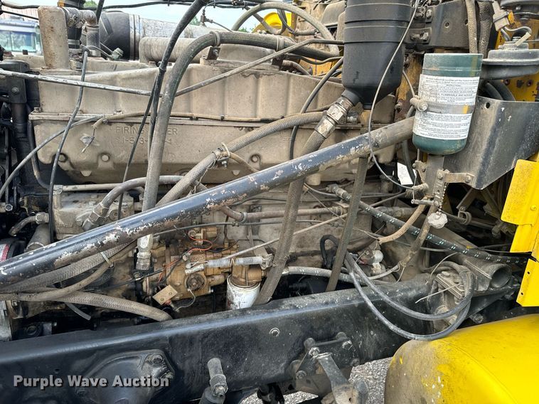 image for item DX1099 1975 White Western Star semi truck