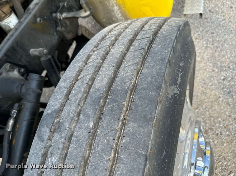 image for item DX1099 1975 White Western Star semi truck