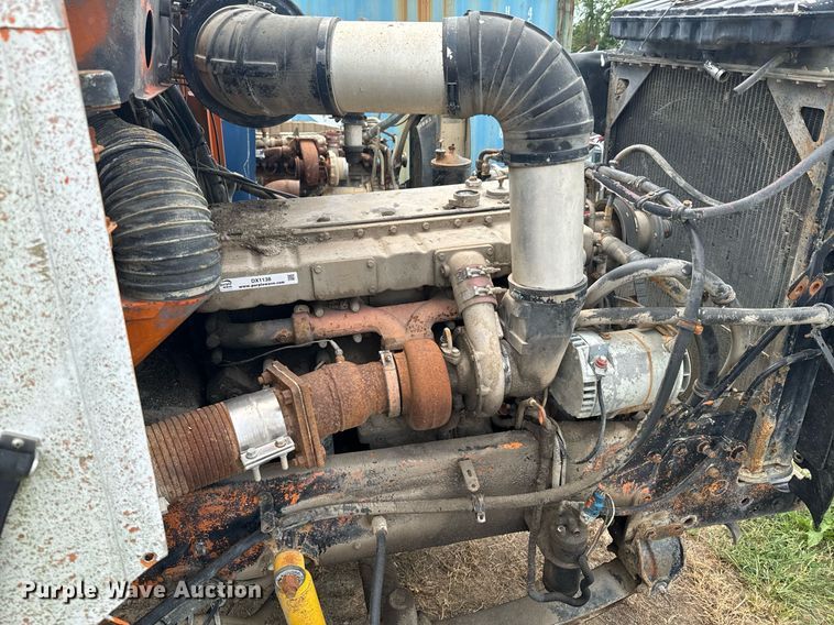 image for item DX1138 Cummins engine