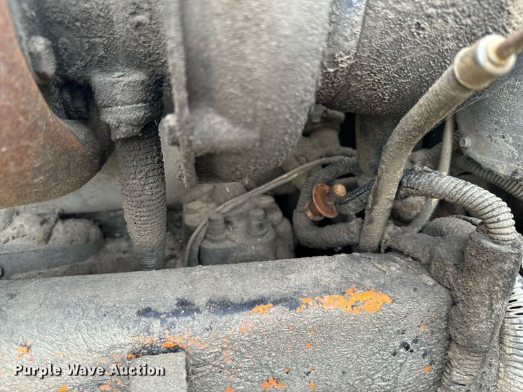 image for item DX1138 Cummins engine