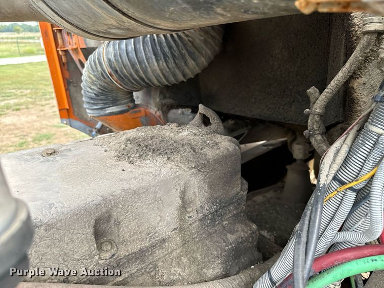 image for item DX1138 Cummins engine