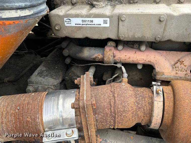 image for item DX1138 Cummins engine