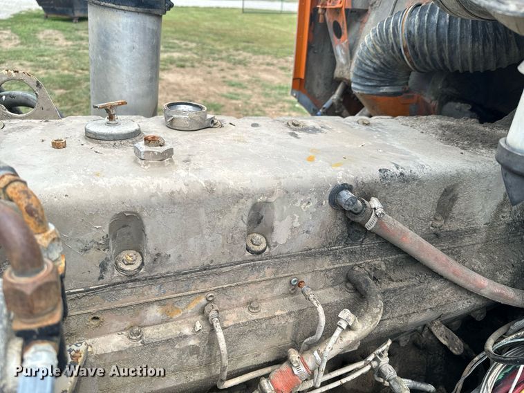 image for item DX1138 Cummins engine