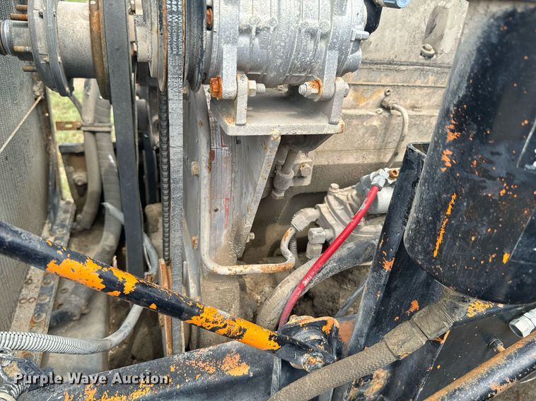 image for item DX1138 Cummins engine