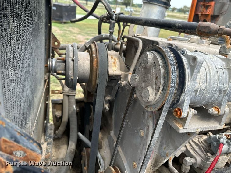 image for item DX1138 Cummins engine