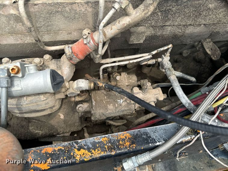 image for item DX1138 Cummins engine