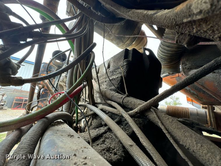 image for item DX1138 Cummins engine