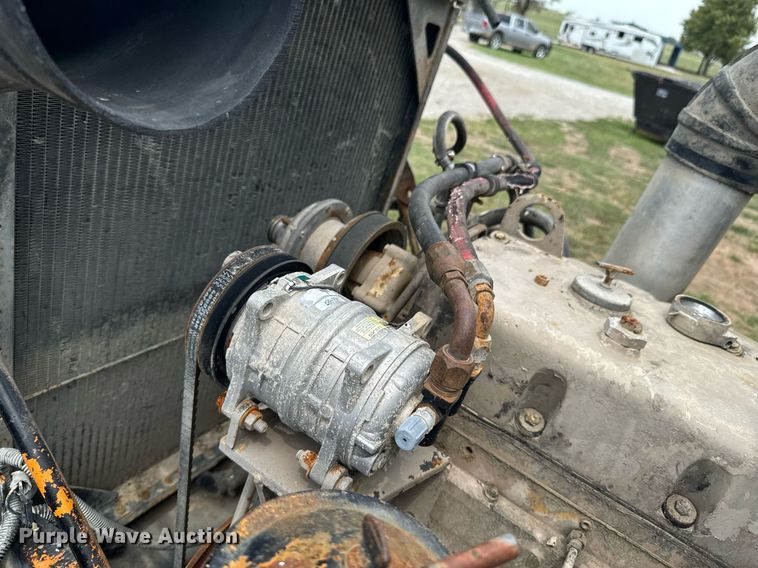 image for item DX1138 Cummins engine