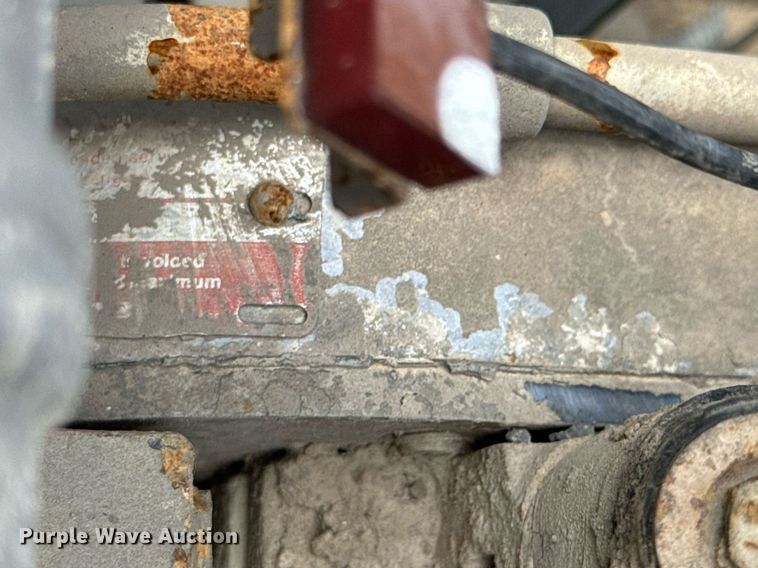 image for item DX1138 Cummins engine