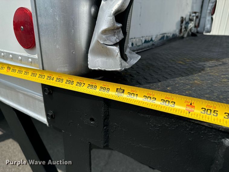 image for item DX1143 2007 International 4400 box truck