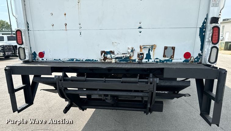 image for item DX1143 2007 International 4400 box truck