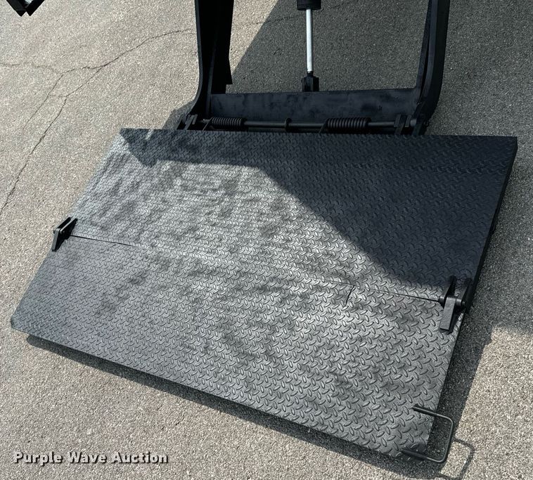 image for item DX1143 2007 International 4400 box truck