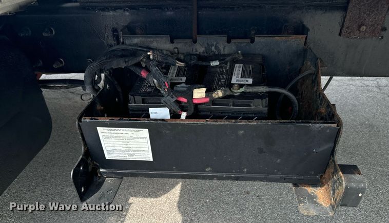 image for item DX1143 2007 International 4400 box truck