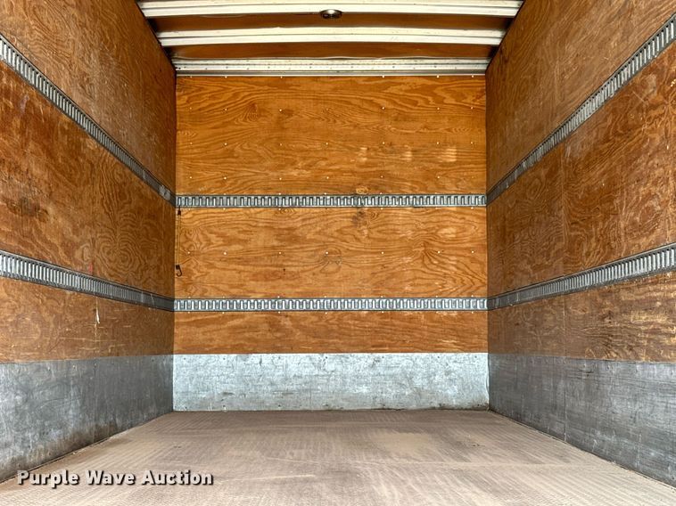 image for item DX1143 2007 International 4400 box truck