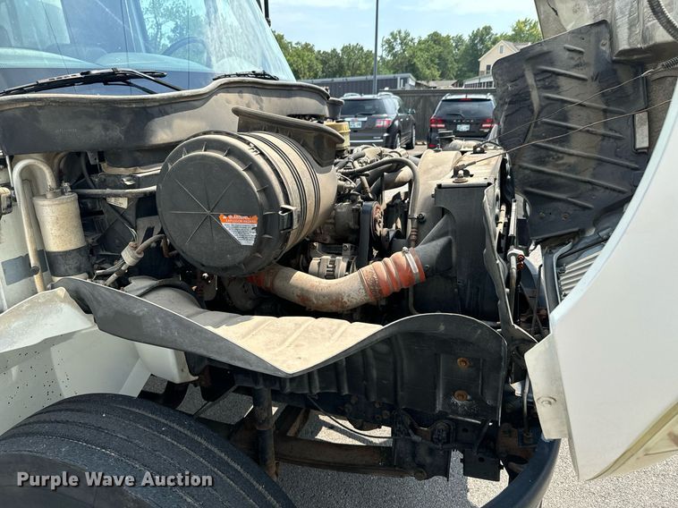 image for item DX1143 2007 International 4400 box truck