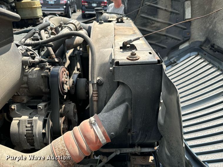 image for item DX1143 2007 International 4400 box truck