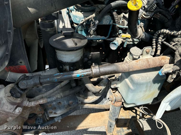 image for item DX1143 2007 International 4400 box truck