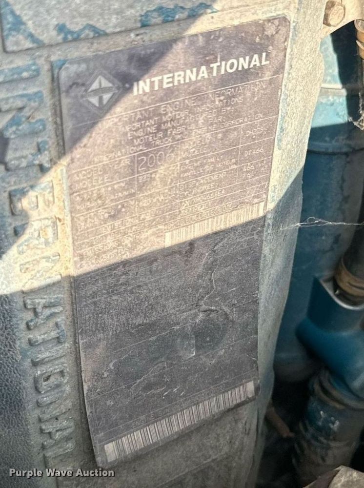 image for item DX1143 2007 International 4400 box truck