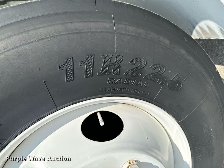 image for item DX1143 2007 International 4400 box truck