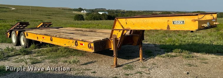 image for item DX1146 1988 Holden Industries HLB36225 equipment trailer