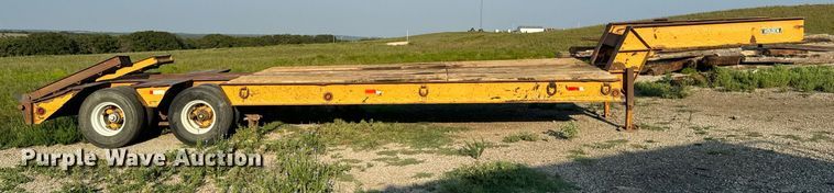 image for item DX1146 1988 Holden Industries HLB36225 equipment trailer