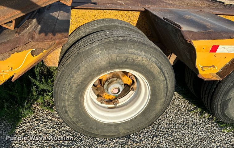 image for item DX1146 1988 Holden Industries HLB36225 equipment trailer