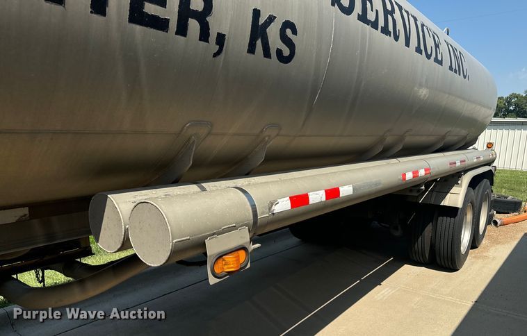 image for item EE7545 2005 Polar tank trailer