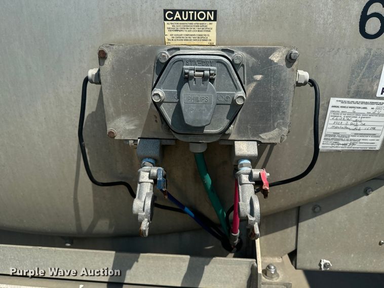 image for item EE7545 2005 Polar tank trailer